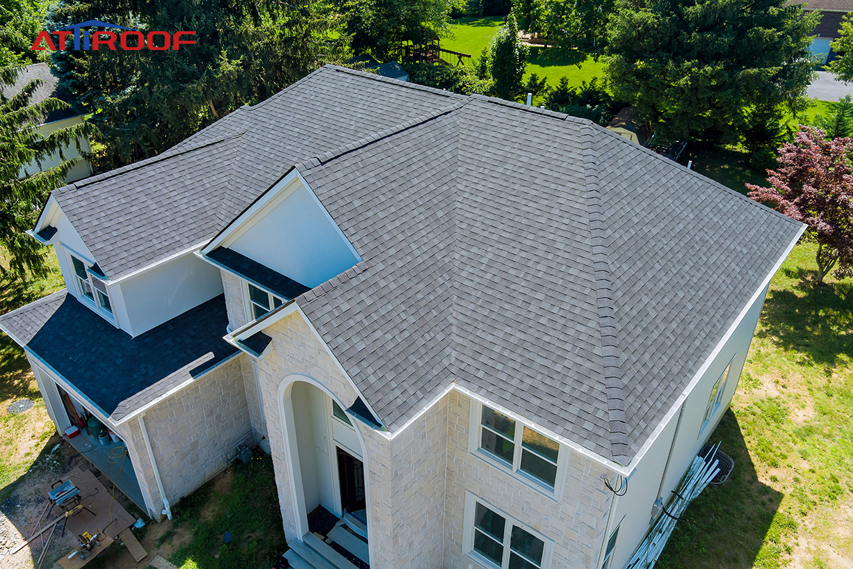 Asphalt shingles on Indian house buildings